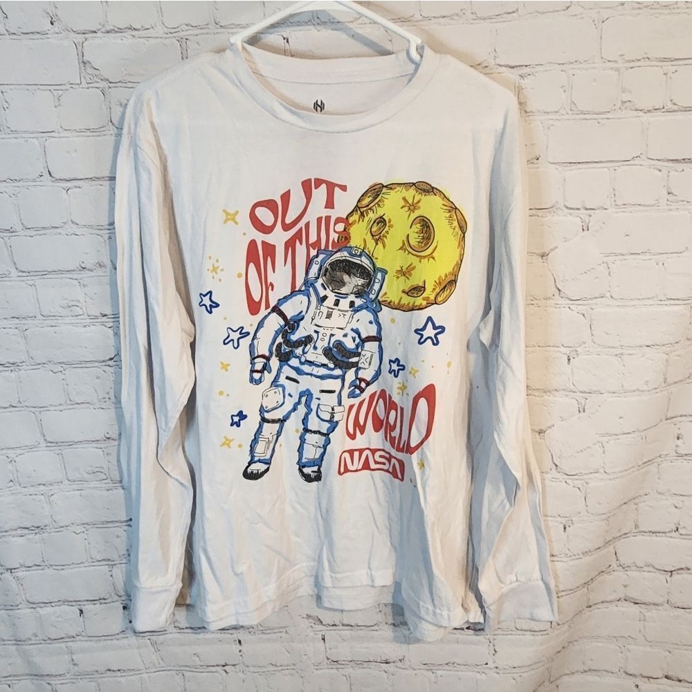Men's Hyper Space NASA Astronaut Graphic Long Sleeve Shirt, Size XL